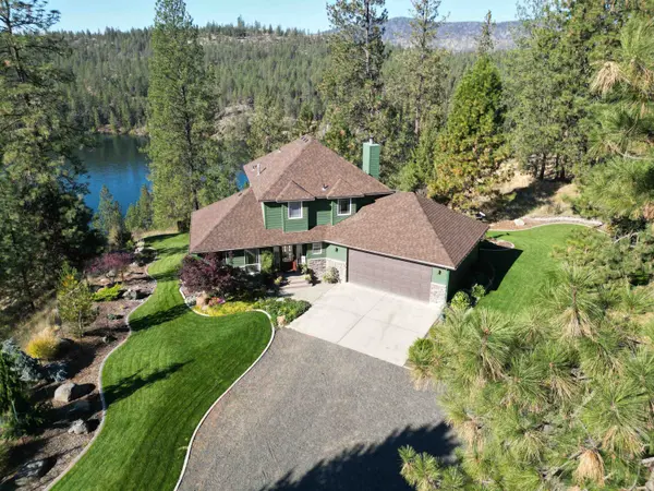 6533 D Lois WAY, Nine Mile Falls, WA 99026