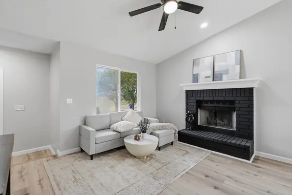 1012 E Winding Lane, Derby, KS 67037