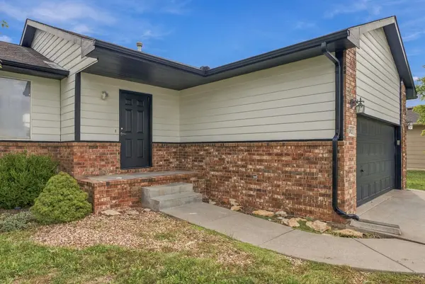 1012 E Winding Lane, Derby, KS 67037