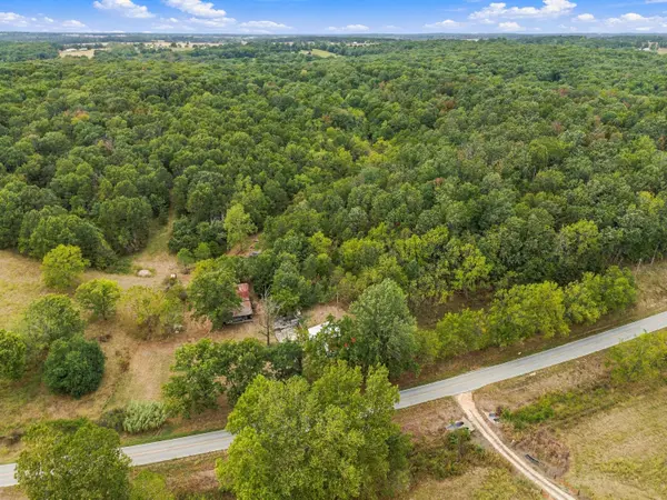 2887 State Highway Vv, Verona, MO 65769