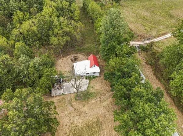 2887 State Highway Vv, Verona, MO 65769