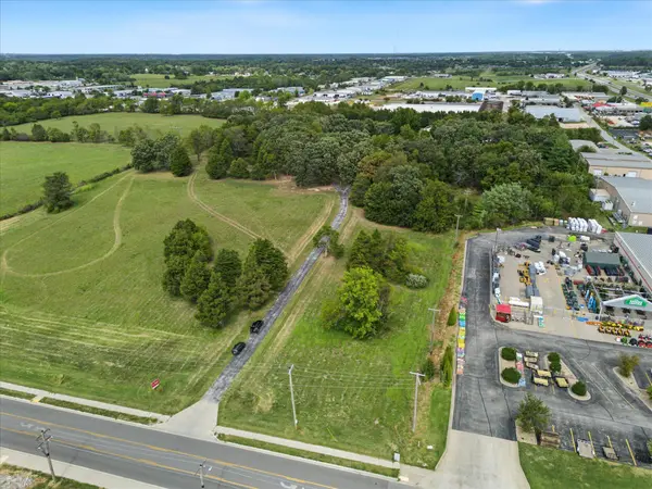 000 W Northview Rd, Nixa, MO 65714