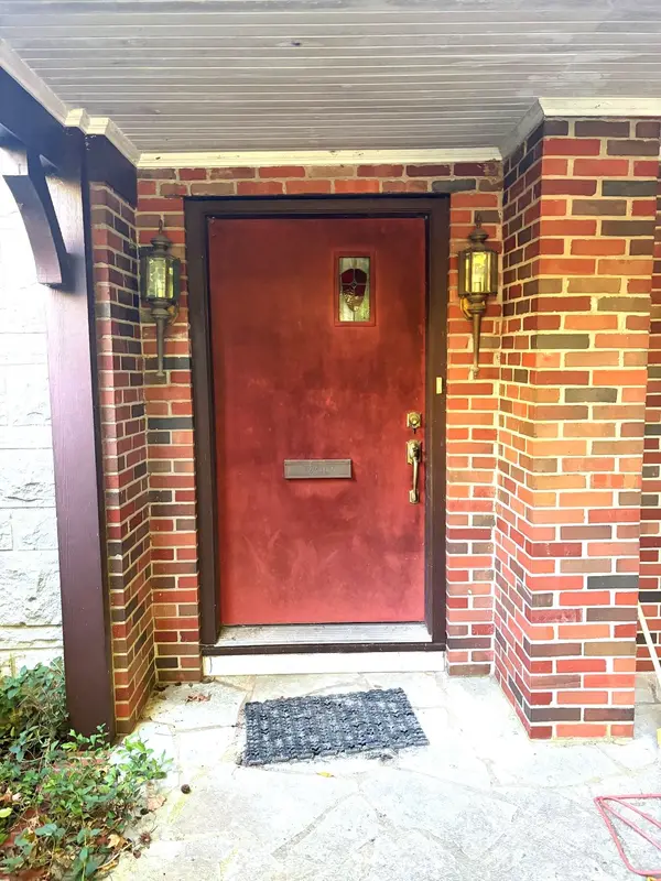 2468 S Brentwood BLVD, Springfield, MO 65804