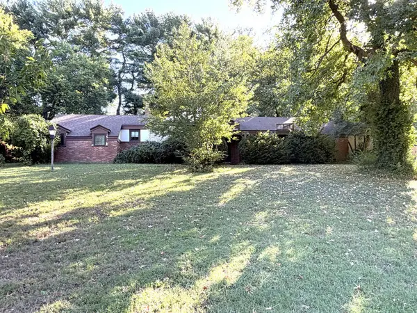 2468 S Brentwood BLVD, Springfield, MO 65804