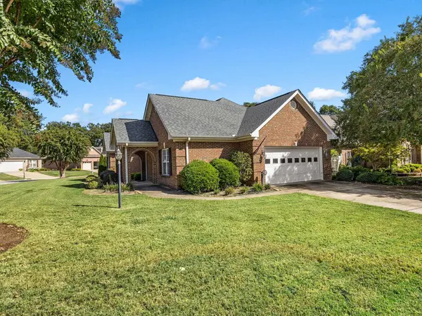 101 Banbury CIR, Simpsonville, SC 29681