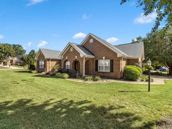 101 Banbury CIR, Simpsonville, SC 29681