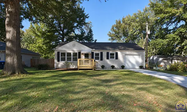 1737 SW Moundview DR, Topeka, KS 66604