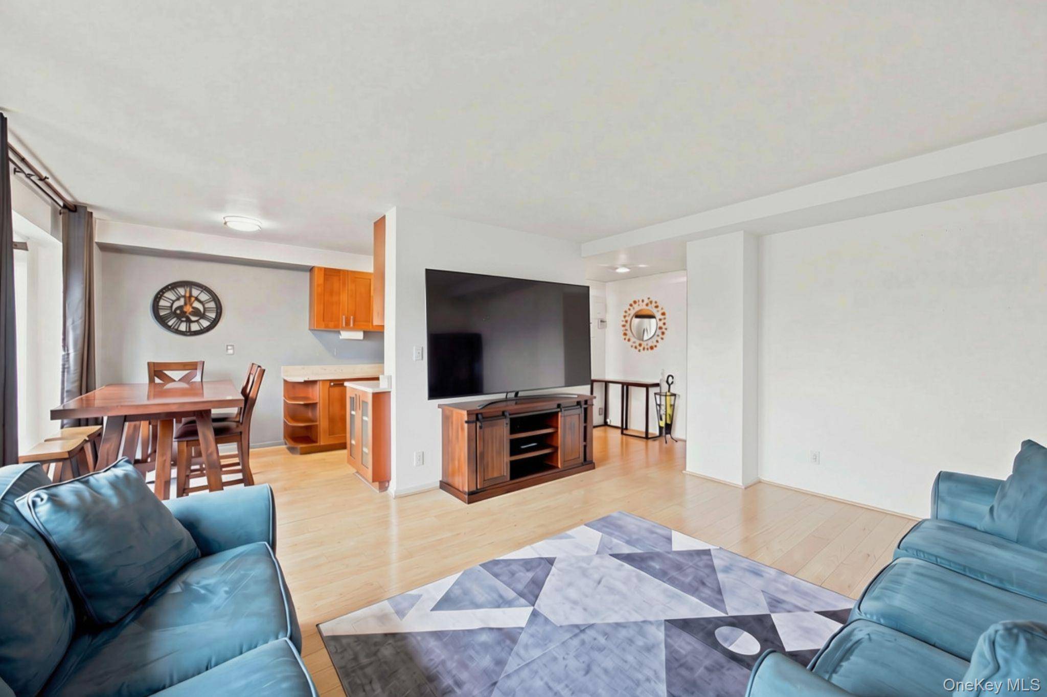 33-65 14th ST #5A, Astoria, NY 11106