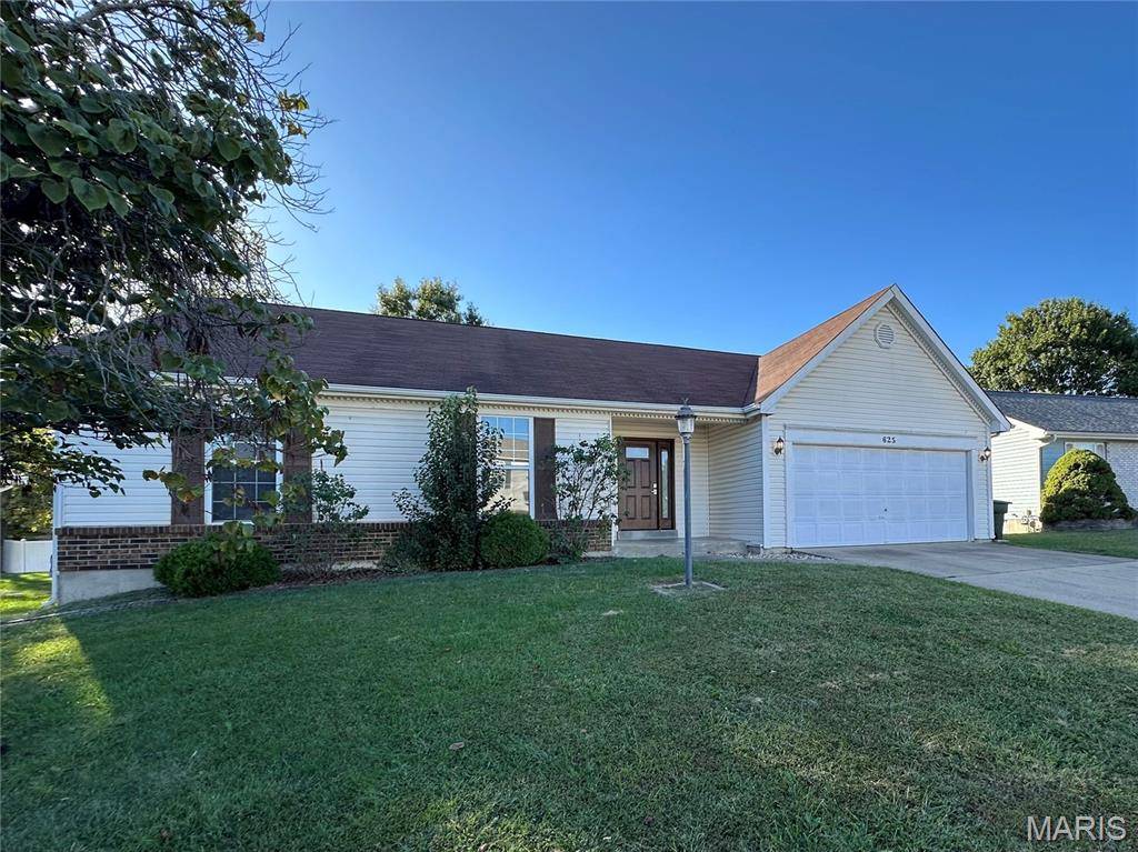 625 Autumn Oaks DR, St Peters, MO 63376