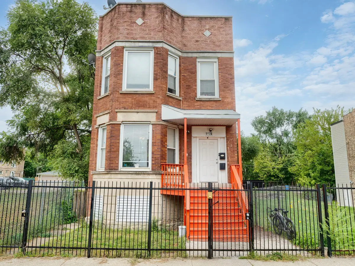 1428 S Sawyer AVE, Chicago, IL 60623