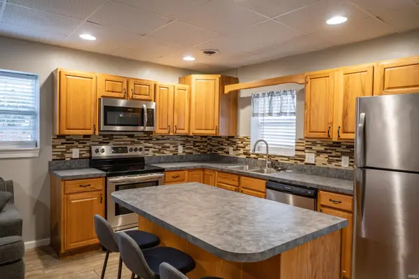 504 E First AVE, Huntingburg, IN 47542