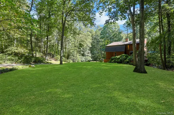 7 Cabin Ridge RD, Chappaqua, NY 10514
