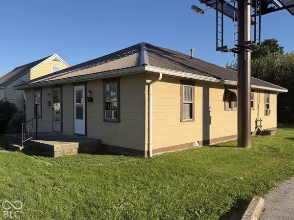 5 W 38th ST, Anderson, IN 46013