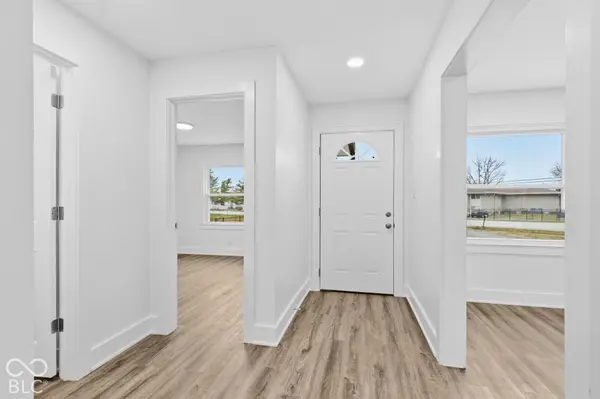 4705 Allisonville RD, Indianapolis, IN 46205
