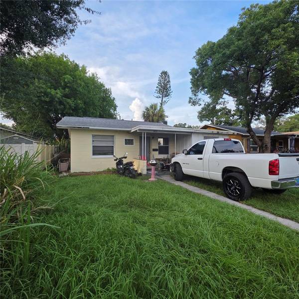 2120 10TH ST S, St Petersburg, FL 33705