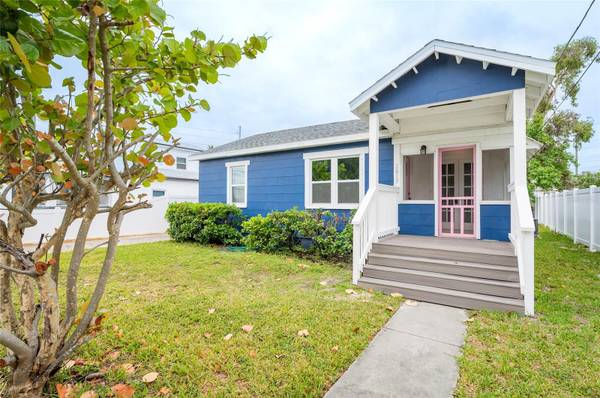 2017 OCEANVIEW PL, Tampa, FL 33605