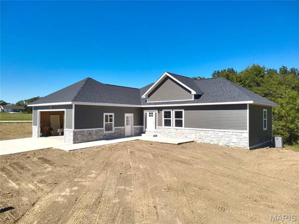 5870 County Road 324, Palmyra, MO 63461
