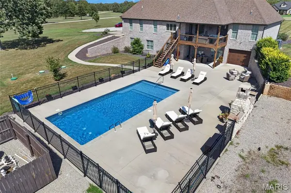 19111 Promise DR, Lebanon, MO 65536