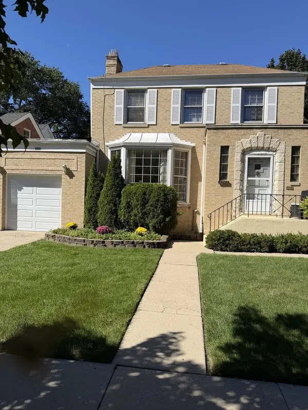 6342 N Legett, Chicago, IL 60646