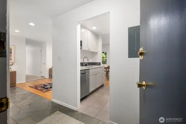 632 13th AVE E #19, Seattle, WA 98102
