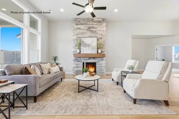 6605 Rd 90, Pasco, WA 99301