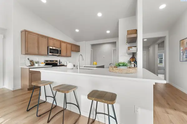 7015 W 24th Ave., Kennewick, WA 99338