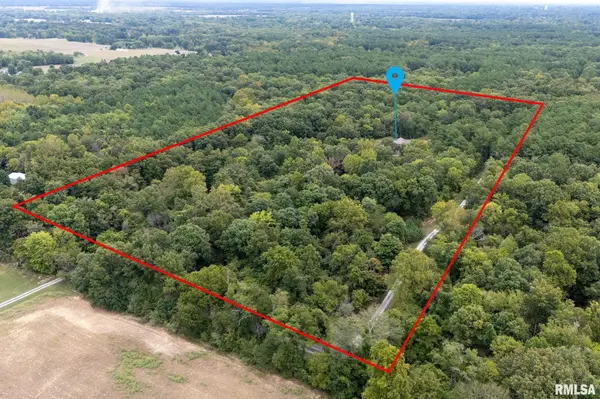 907 Laminack RD, Carterville, IL 62918