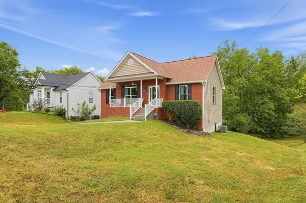 2601 Woodberry Dr, Nashville, TN 37214