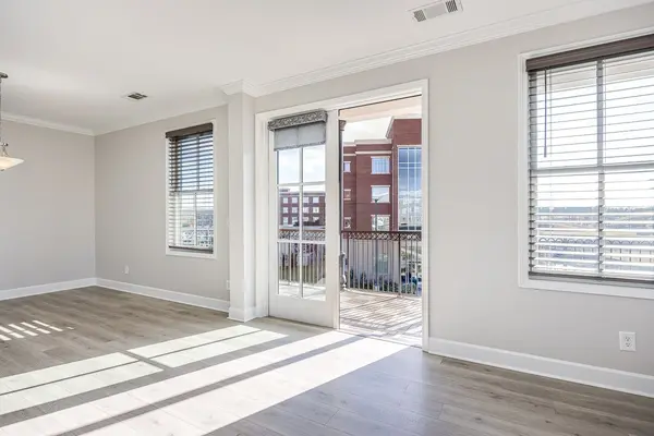 8086 Berry Farms Xing #240, Franklin, TN 37064