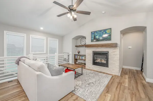 2311 S Chateau St, Wichita, KS 67207