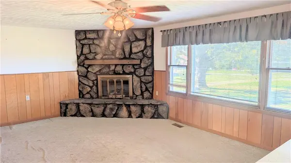 4010 320 RD, El Dorado Springs, MO 64744