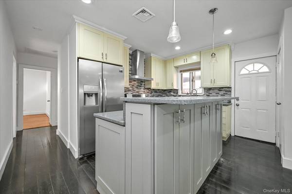 20911 85th AVE, Hollis Hills, NY 11427