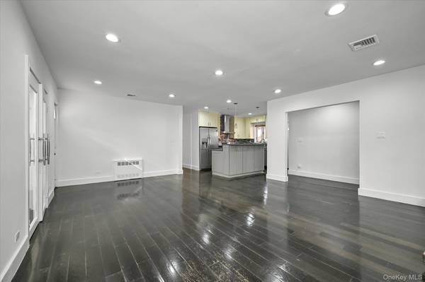 20911 85th AVE, Hollis Hills, NY 11427