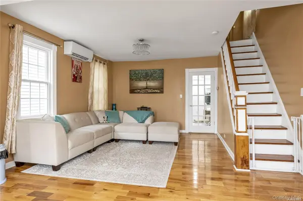 142-34 Sutter AVE, Jamaica, NY 11436