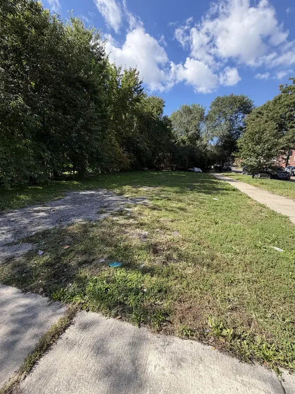 407 W 77th ST, Chicago, IL 60636