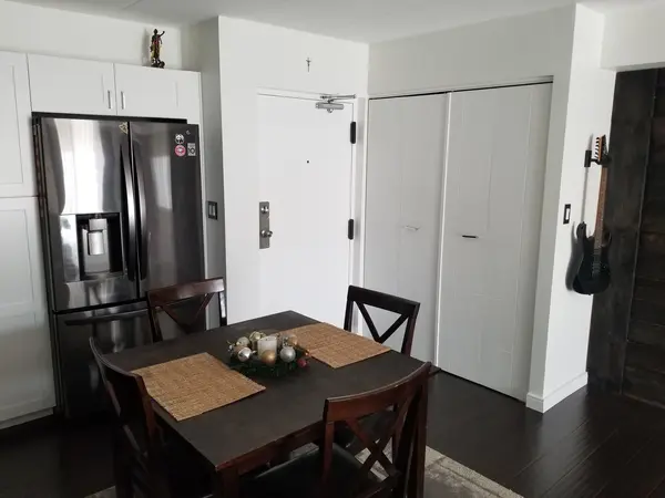 580 E Lawrence AVE #102, Roselle, IL 60172