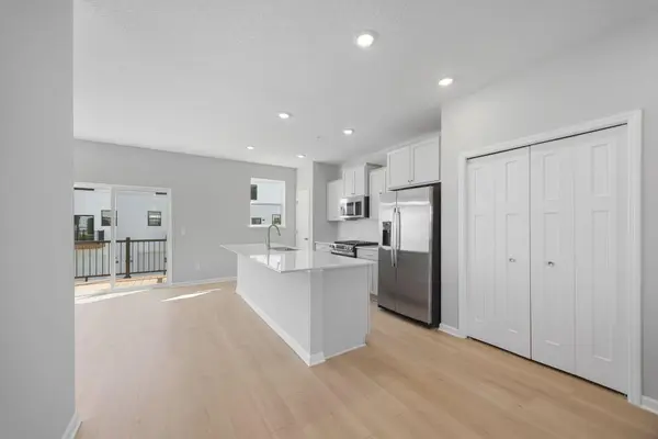 10376 Birchwood CIR, Victoria, MN 55318
