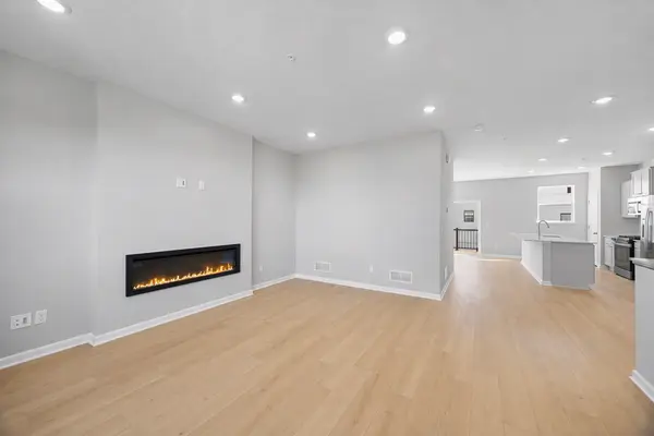 10376 Birchwood CIR, Victoria, MN 55318