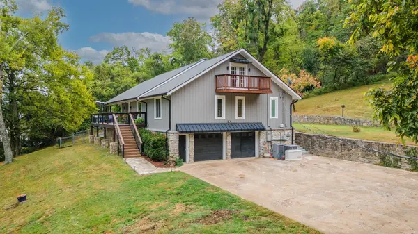 5353 Green Valley Ct, Nashville, TN 37220