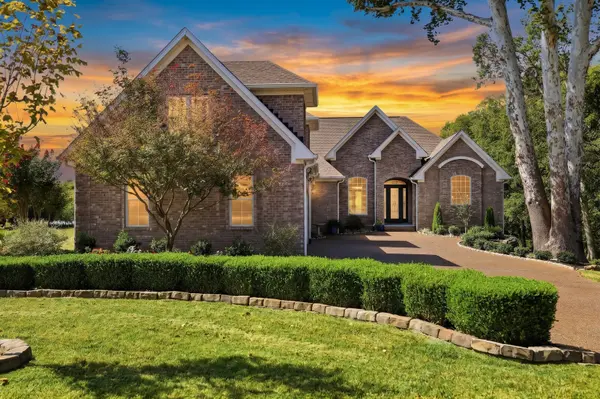 1020 Shimmering Way, Gallatin, TN 37066
