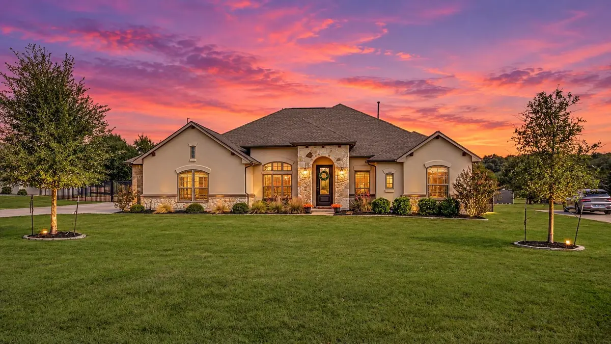 1861 Nature View LOOP, Driftwood, TX 78619