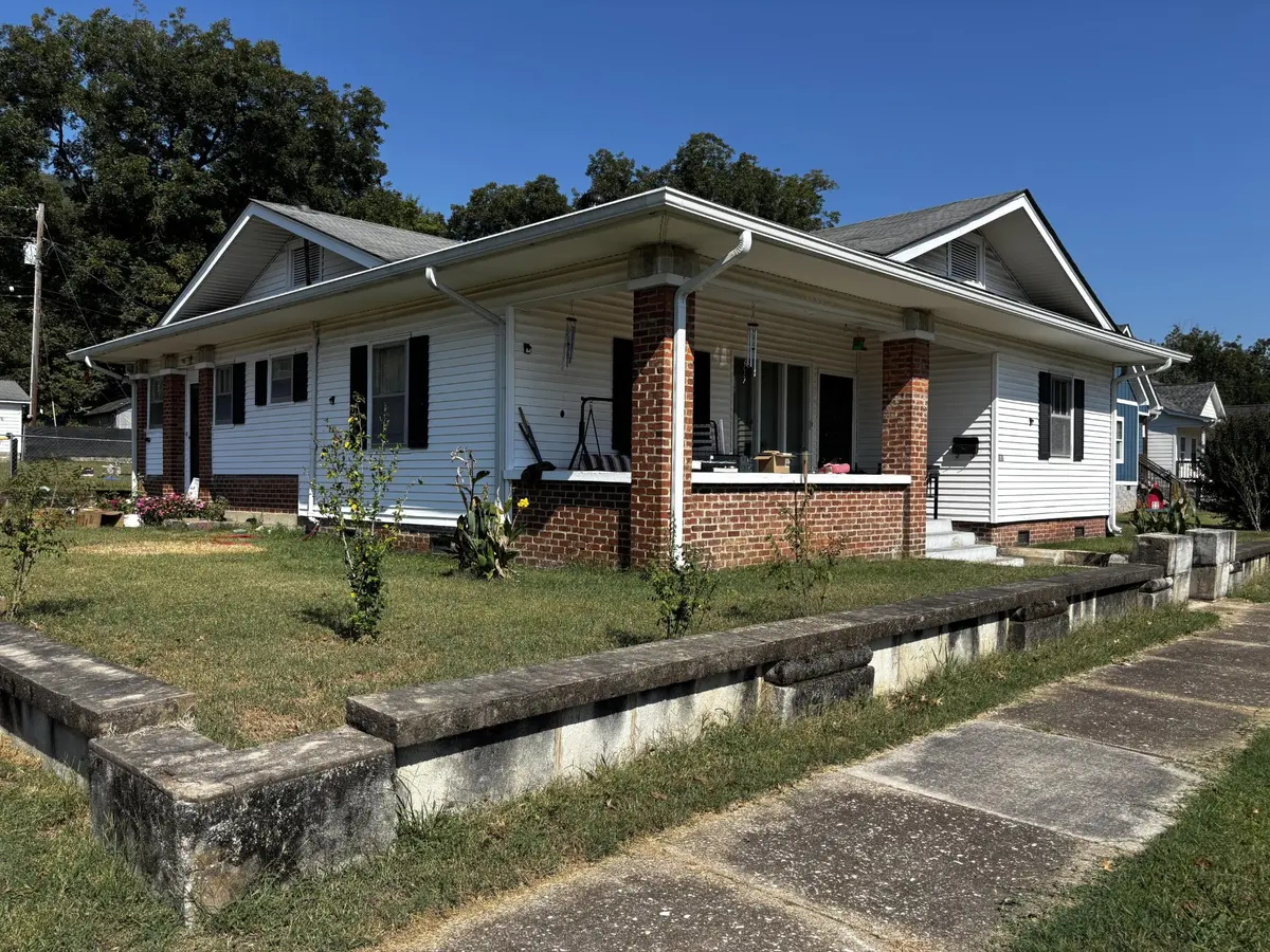 1018 Elm Avenue, South Pittsburg, TN 37380