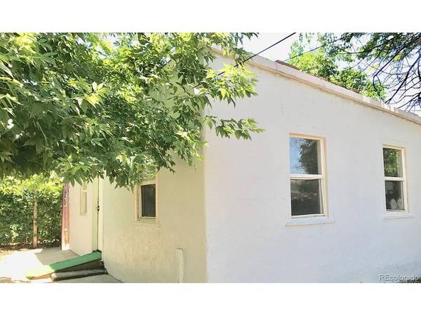 1678 Chester, Aurora, CO 80010