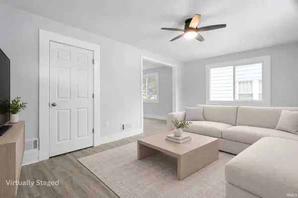 1046 Lawndale AVE, South Bend, IN 46628-2726