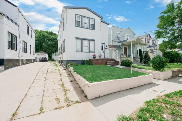 231-08 Mentone AVE, Laurelton, NY 11413