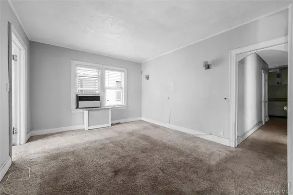 231-08 Mentone AVE, Laurelton, NY 11413