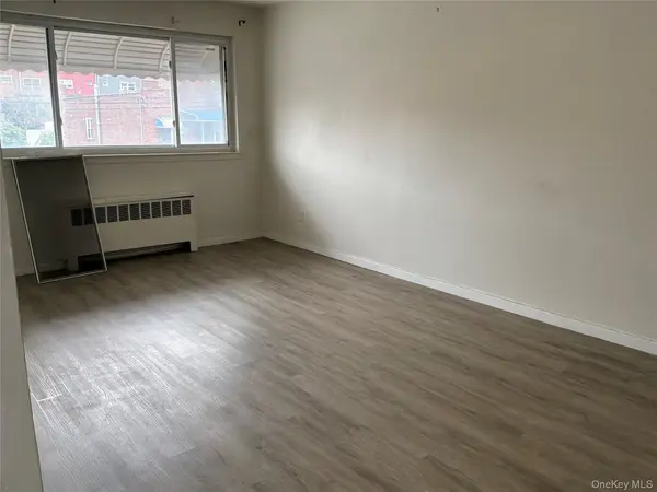 1020 E 213th ST, Bronx, NY 10469