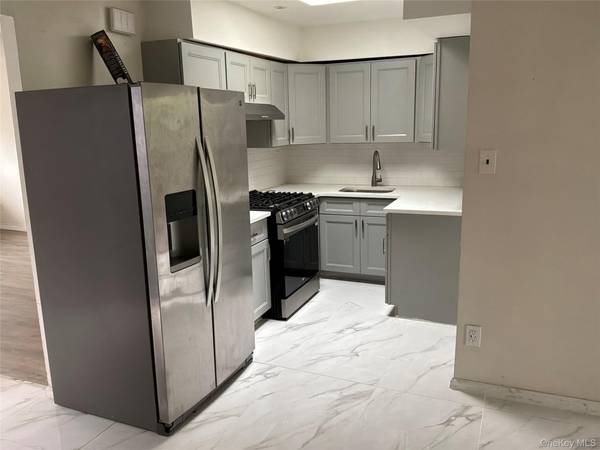 1020 E 213th ST, Bronx, NY 10469