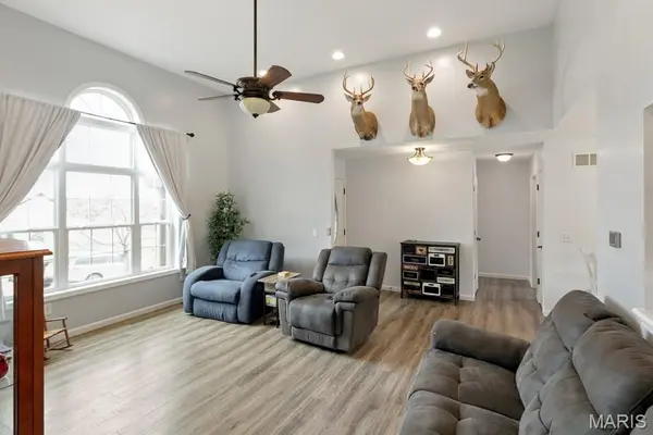 147 Vista Vallarta DR, Union, MO 63084