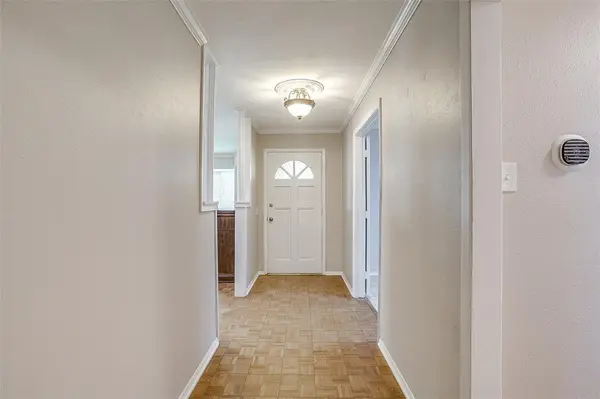 1706 Larkspur Drive, Arlington, TX 76013